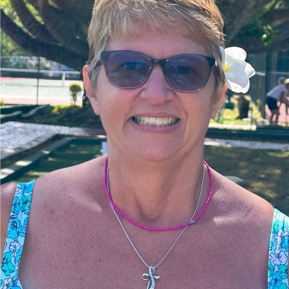 Meet your Posher, Kara - Picture 3 of 4